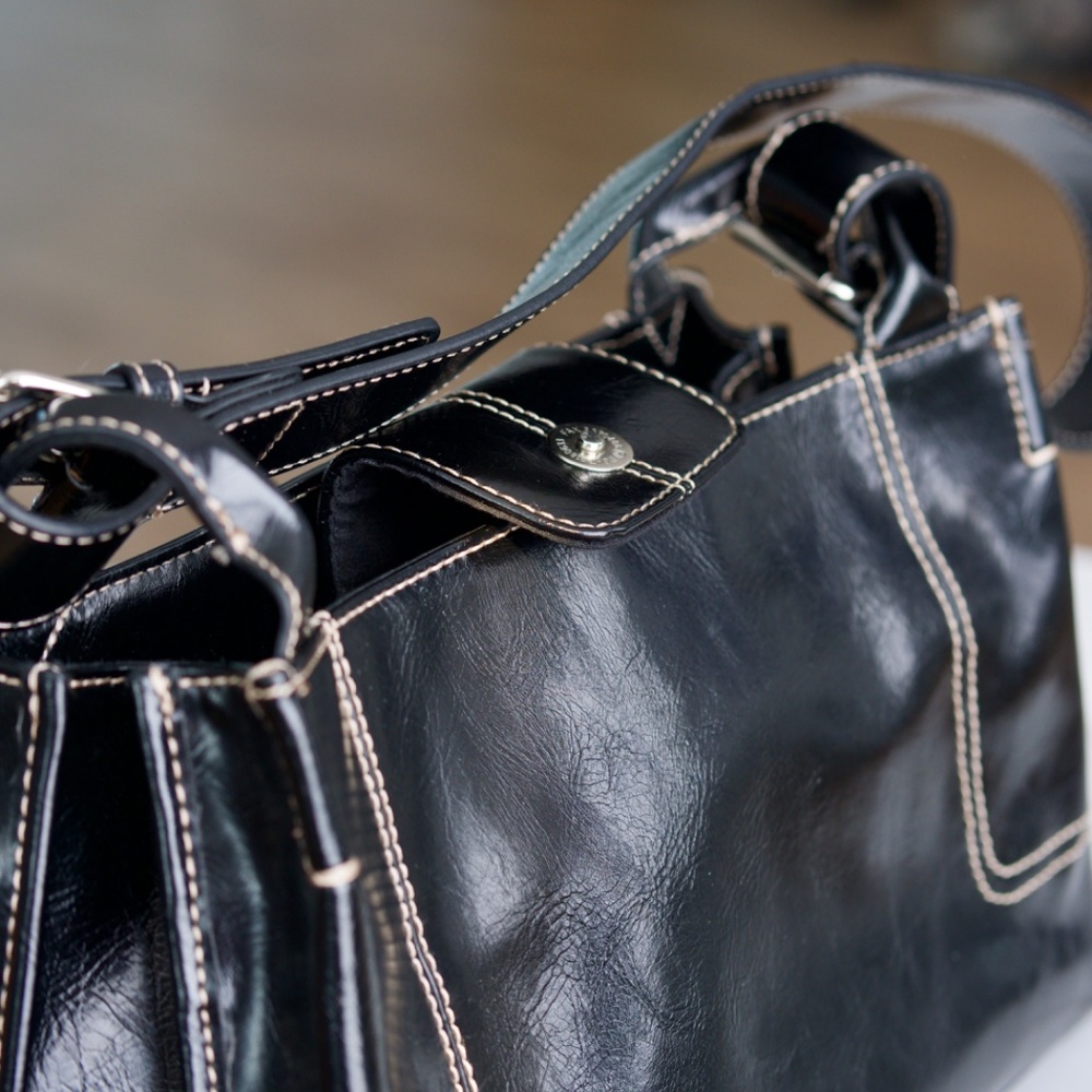 Black Purse - Picture 5 of 5